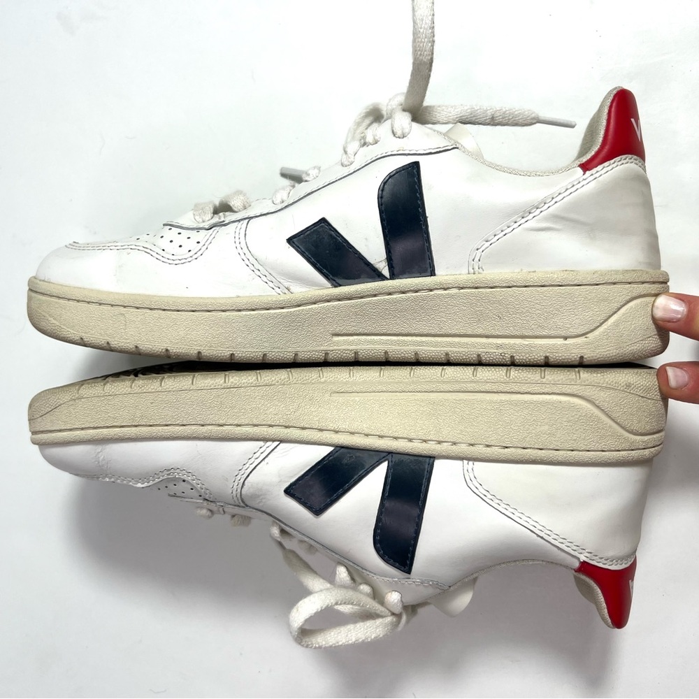 Veja V-10 Leather Sneakers Size 39 US 8 - Picture 8 of 14